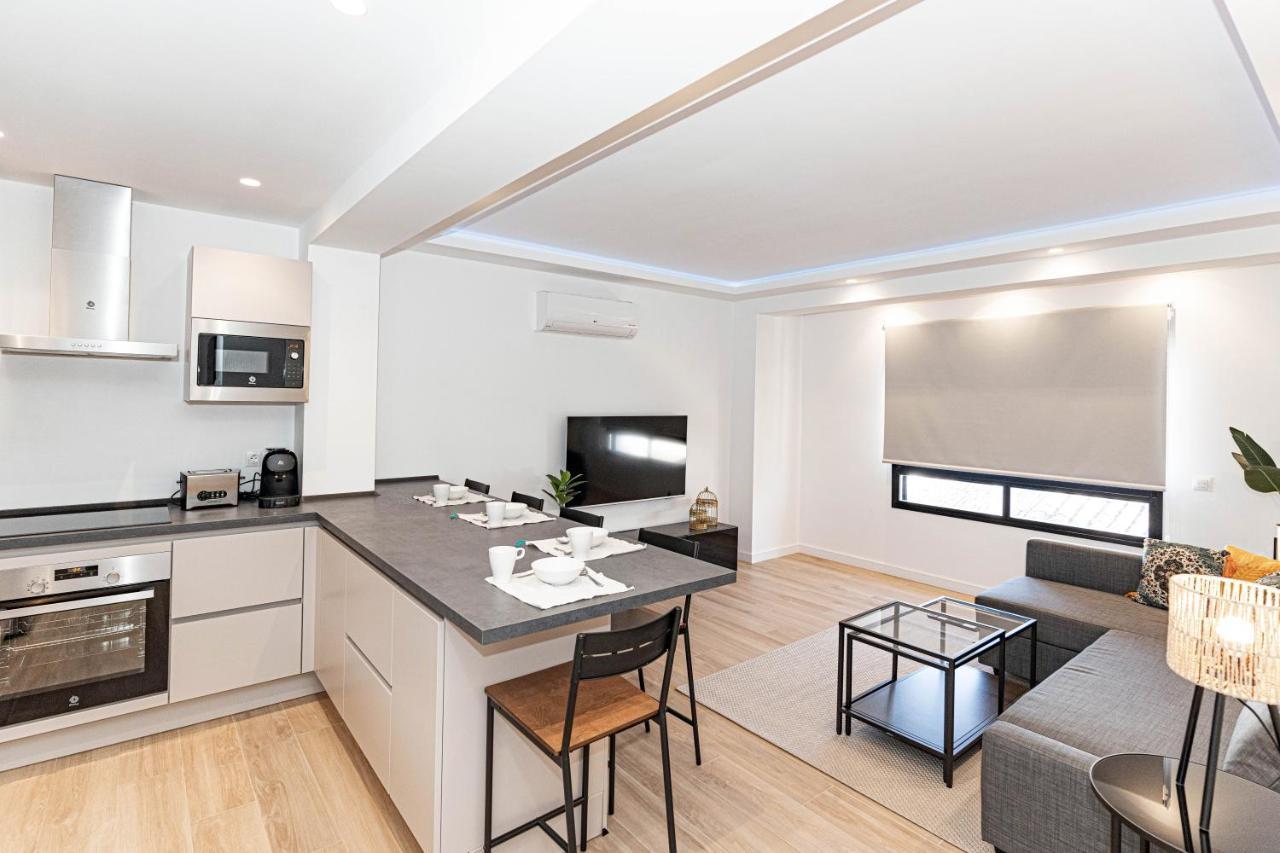Acogedor Apartamento En Estepona Centro By Rent Me Exterior photo
