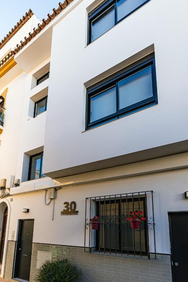 Acogedor Apartamento En Estepona Centro By Rent Me Exterior photo